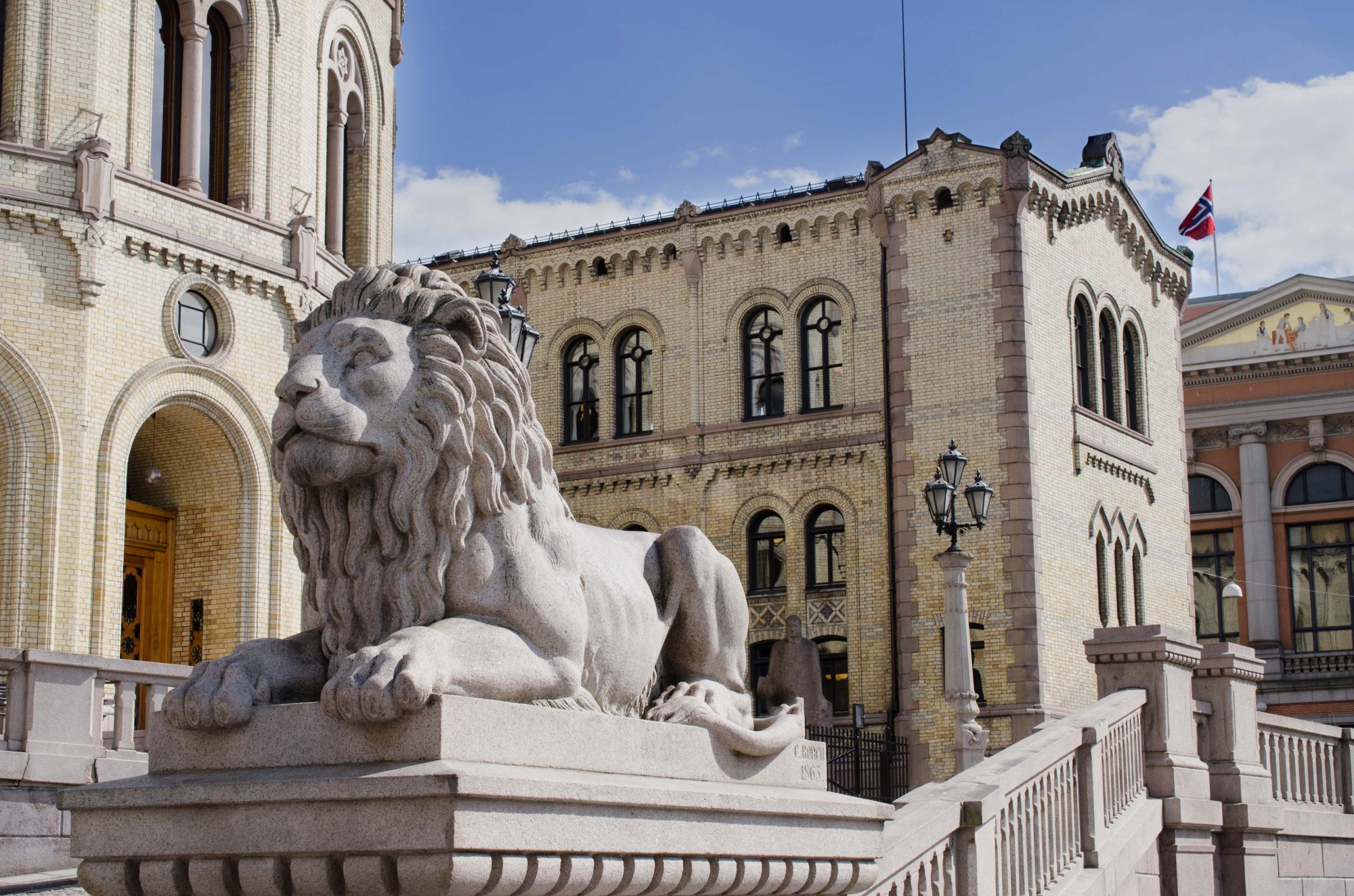 Bilde av Stortinget i Oslo